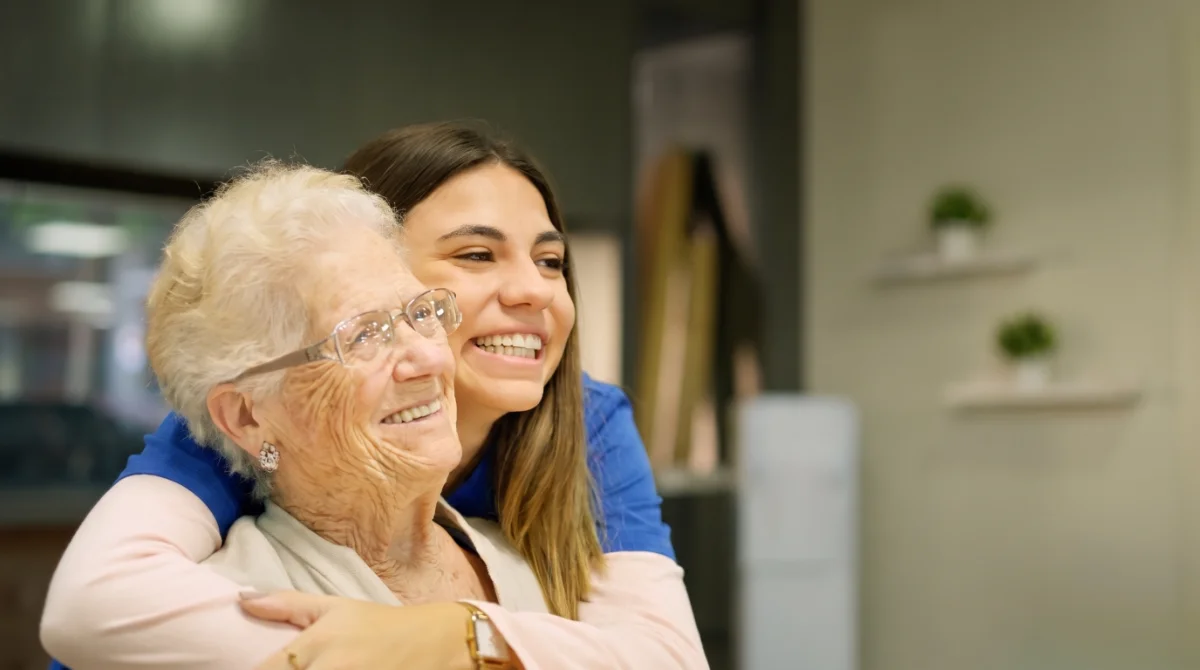Aspire caregiver providing Hospice & End-of-Life Care at home in Oregon